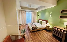 Hotel Ip Swarn By Qotel Near Anand Vihar Vaishali Ghaziabad